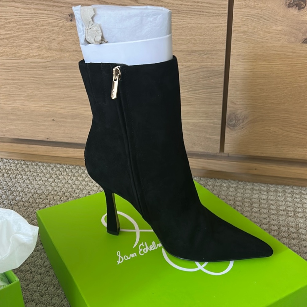 NWB Sam Edelman Ella pointed toe dress bootie